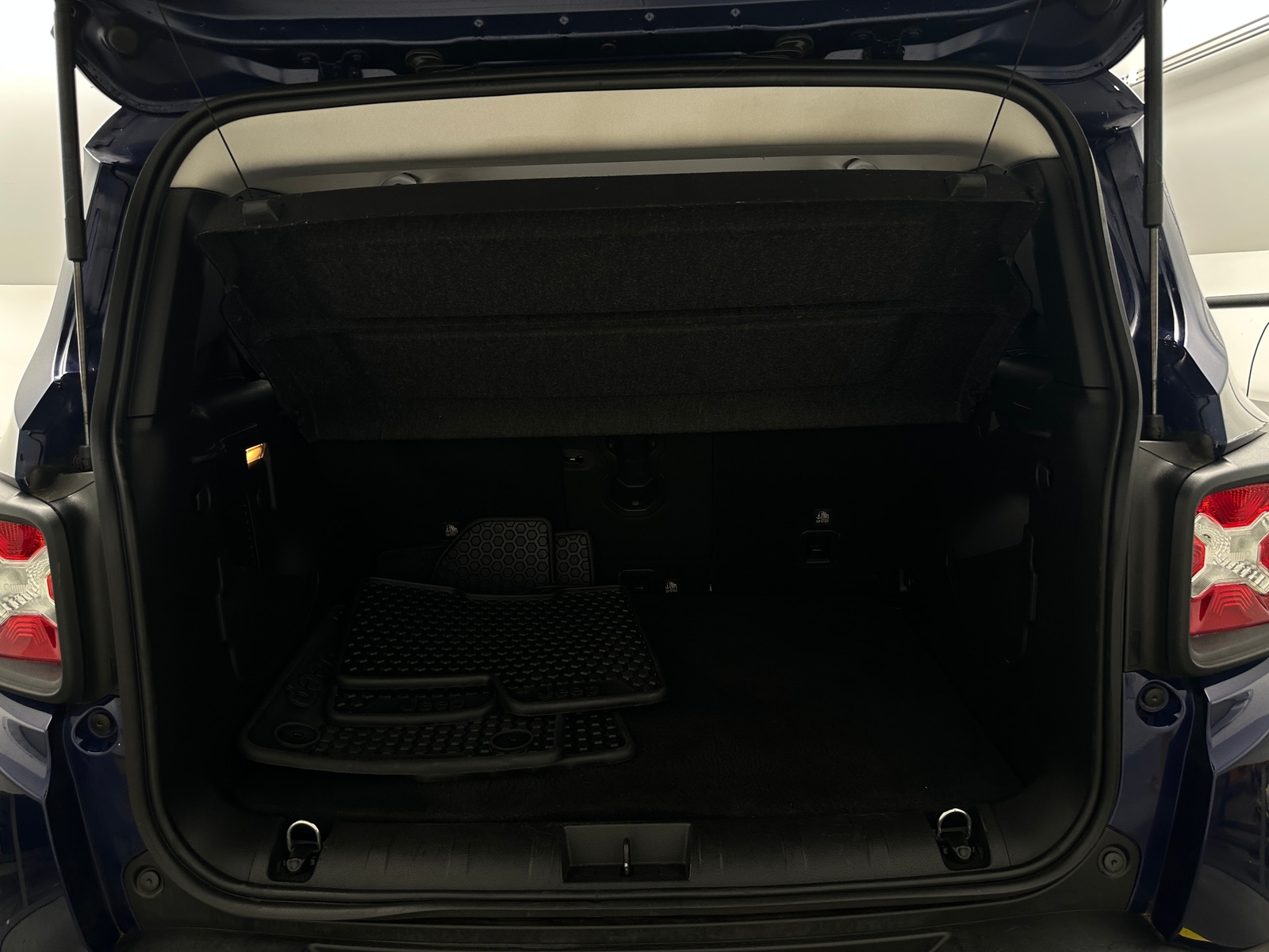 Thumbnail: 2021 Jeep Renegade - 7