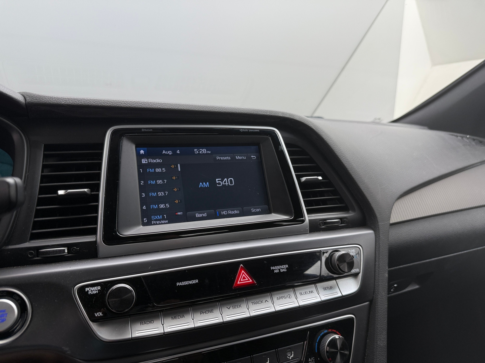 Thumbnail: 2018 Hyundai Sonata - 4