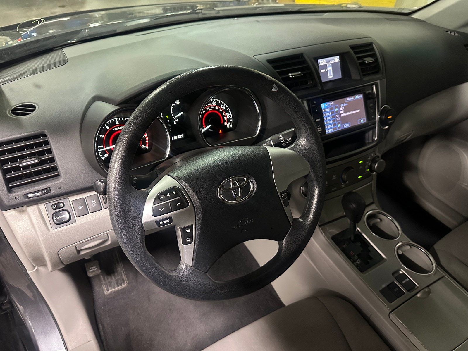 Thumbnail: 2013 Toyota Highlander - 3