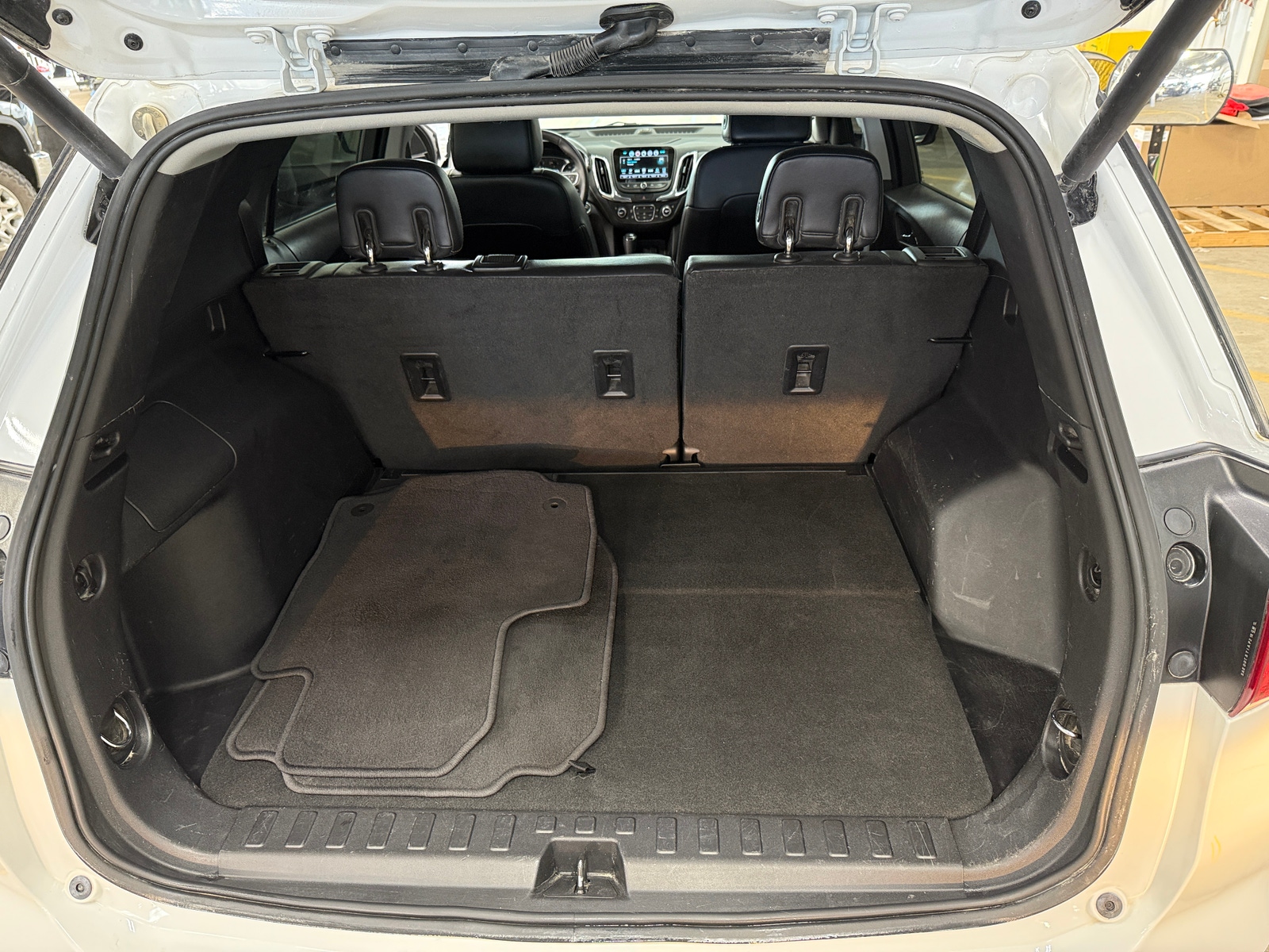 Thumbnail: 2018 Chevrolet Equinox - 6