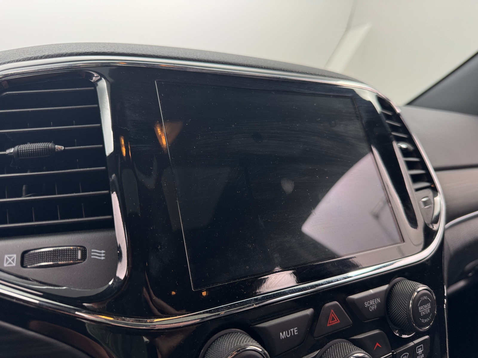 Thumbnail: 2021 Jeep Grand Cherokee - 3