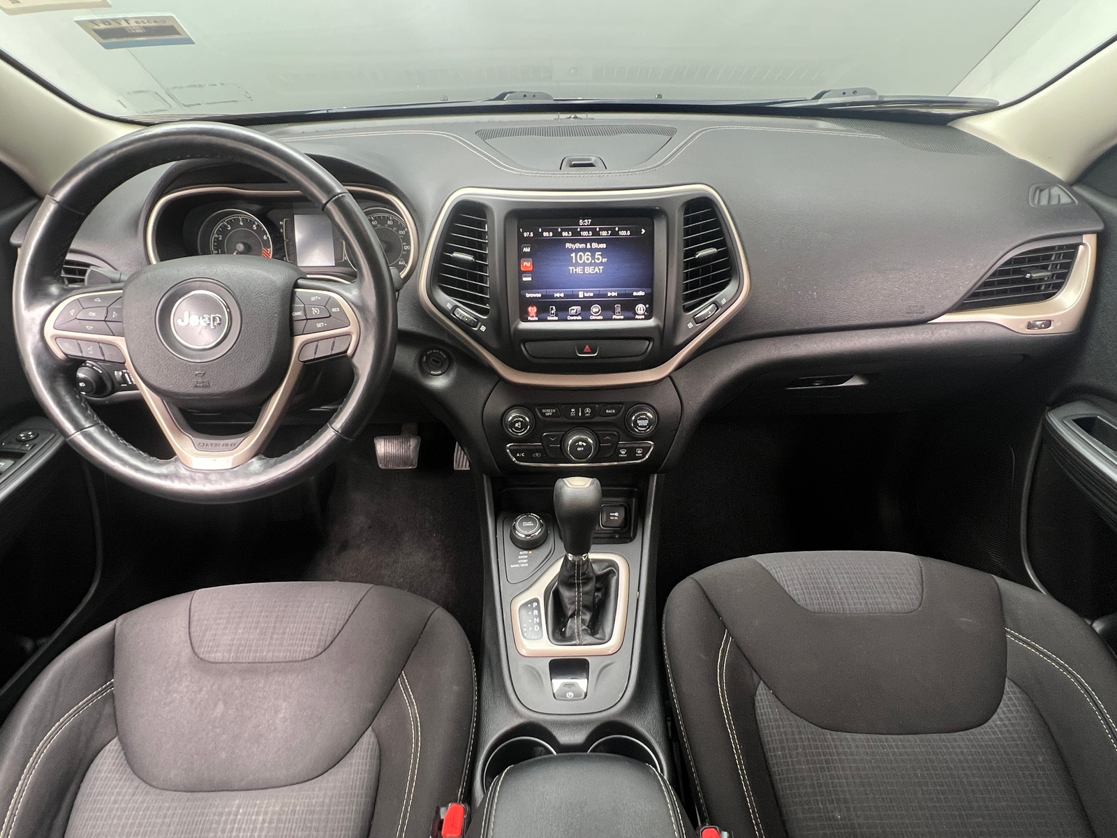 Thumbnail: 2015 Jeep Cherokee - 3