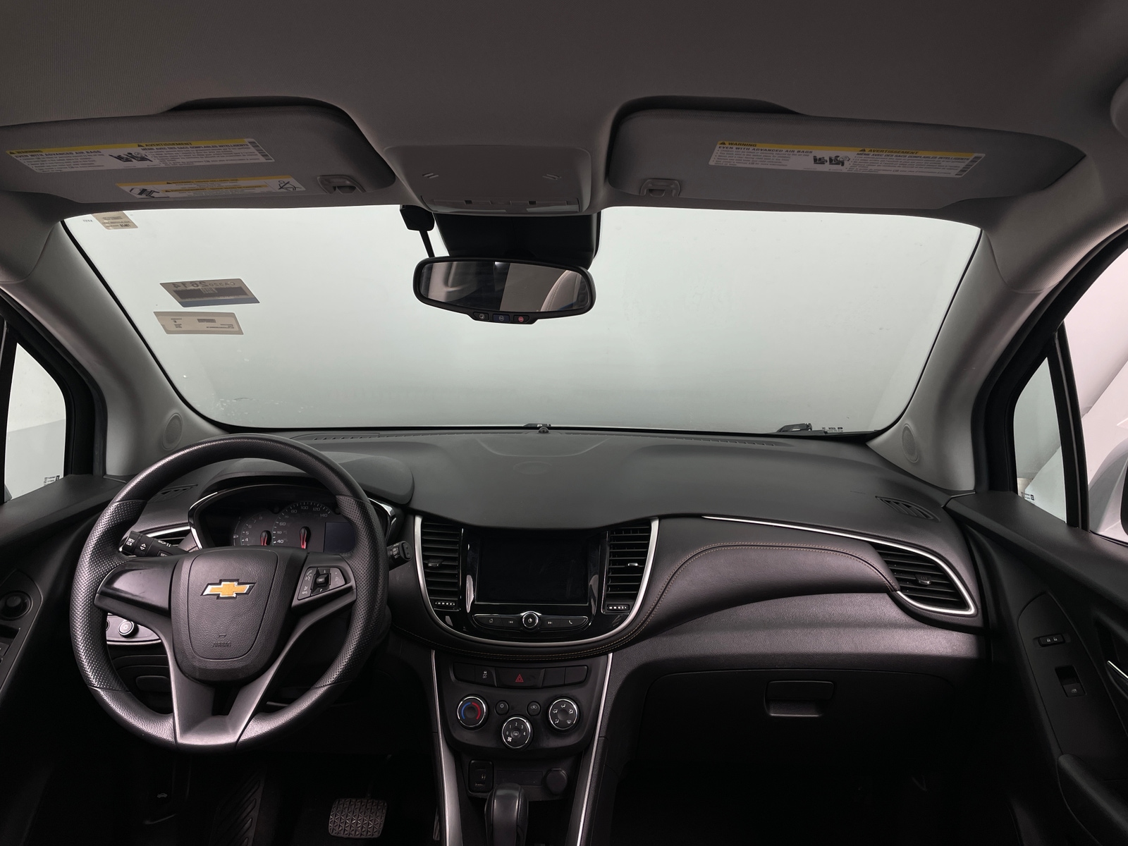 Thumbnail: 2018 Chevrolet Trax - 3