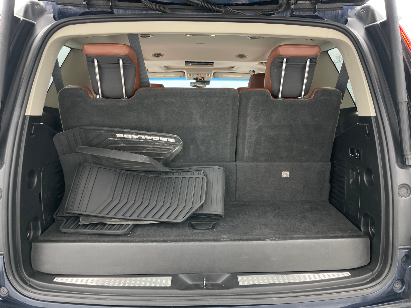 Thumbnail: 2019 Cadillac Escalade - 6