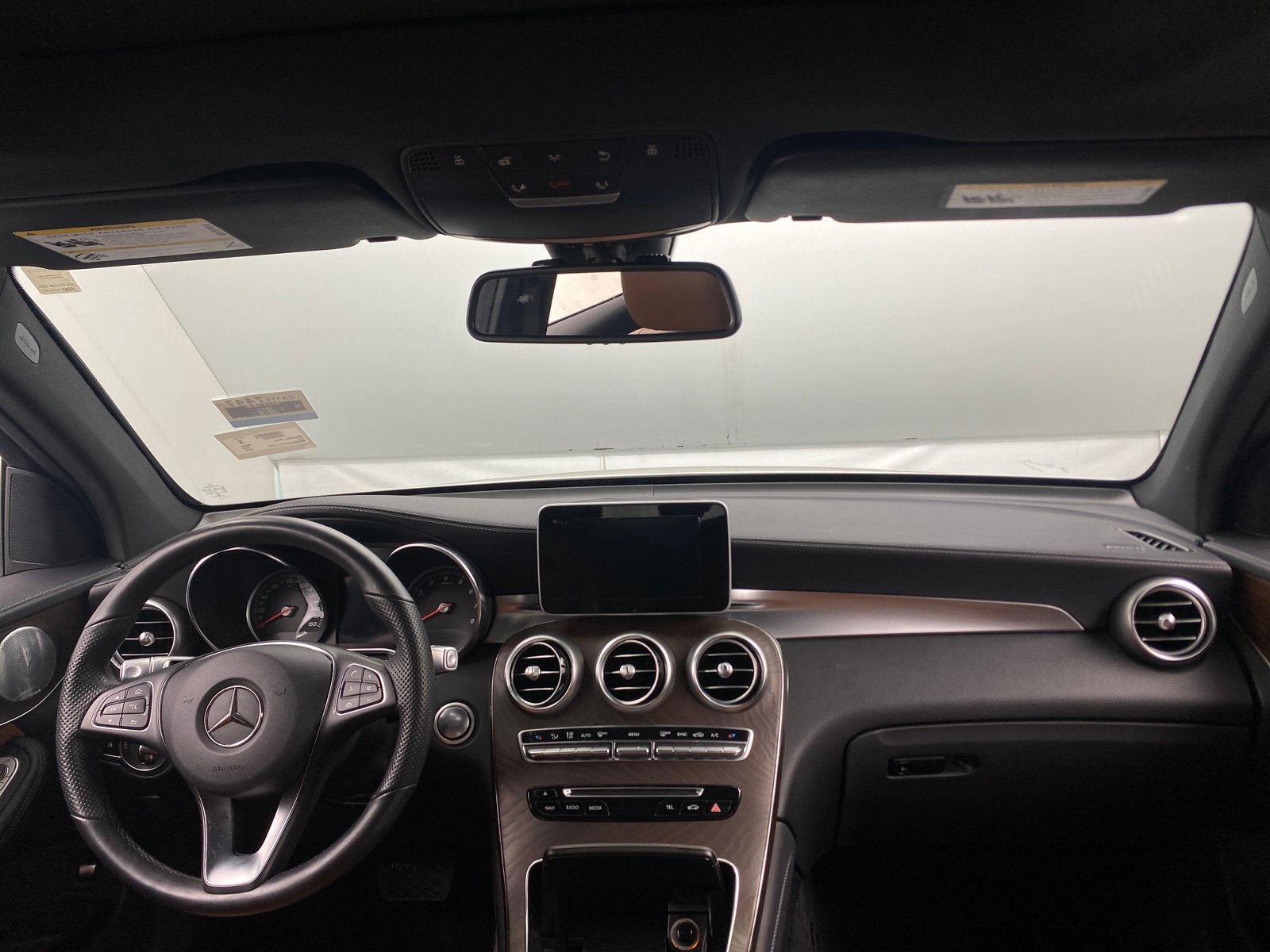 Thumbnail: 2019 Mercedes-Benz GLC - 2