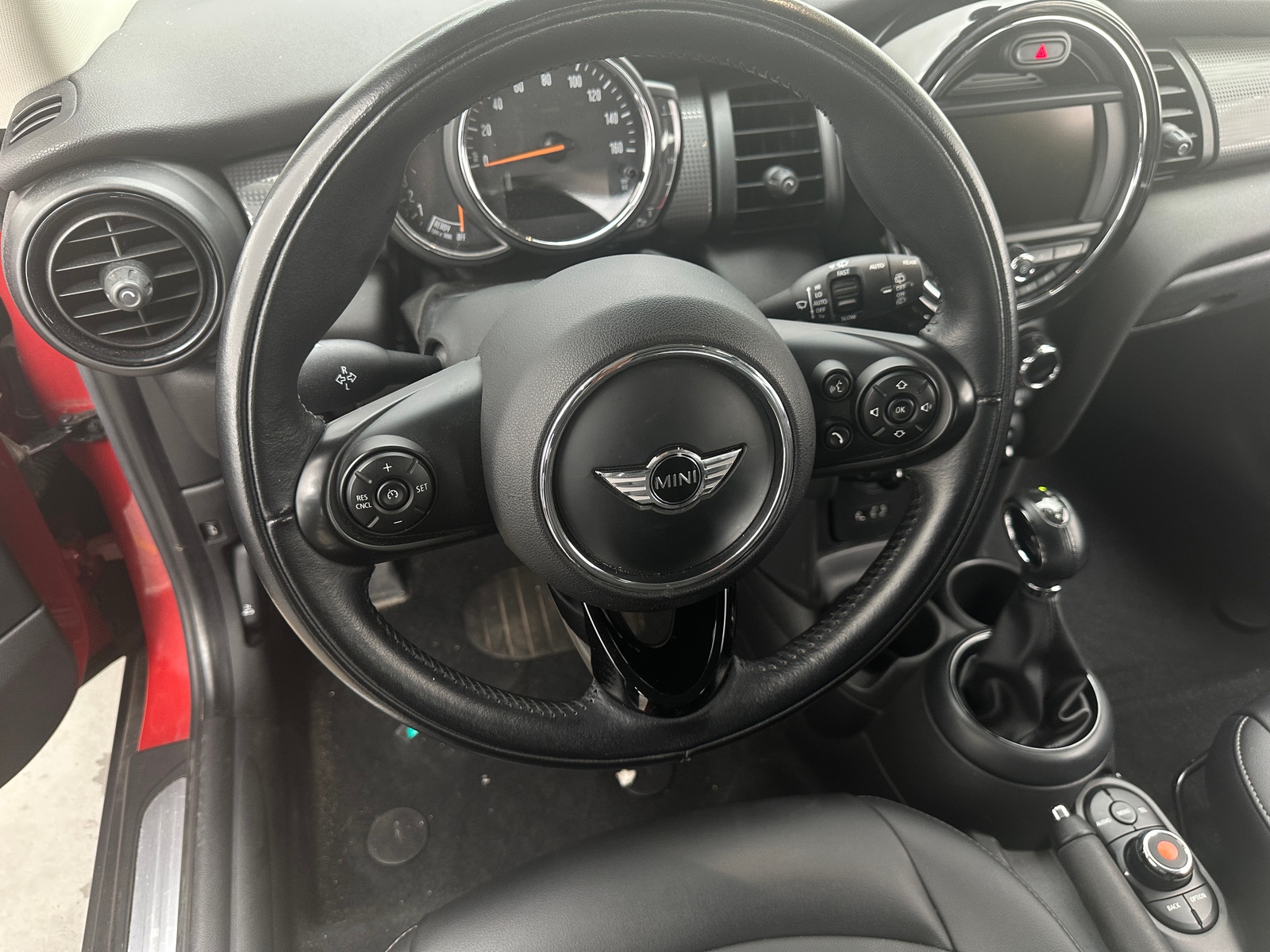 Thumbnail: 2018 MINI Cooper Hardtop - 4