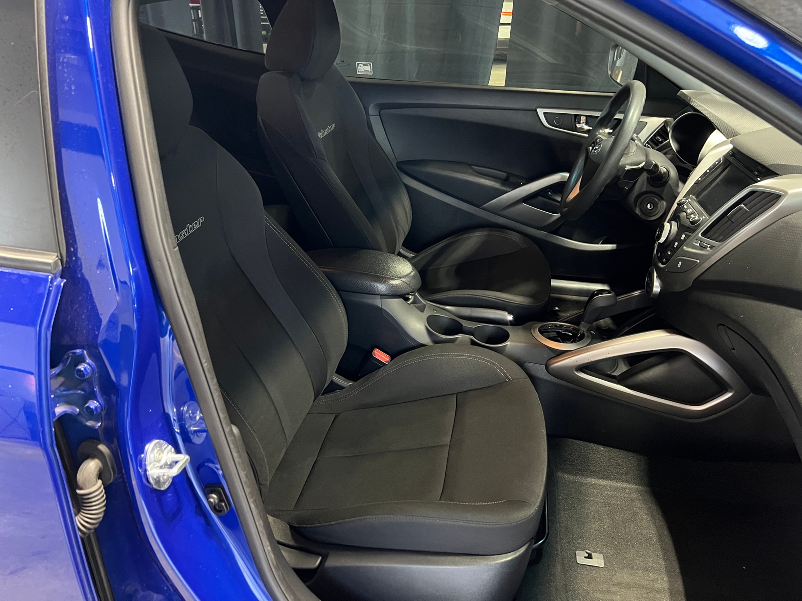 Thumbnail: 2014 Hyundai Veloster - 2