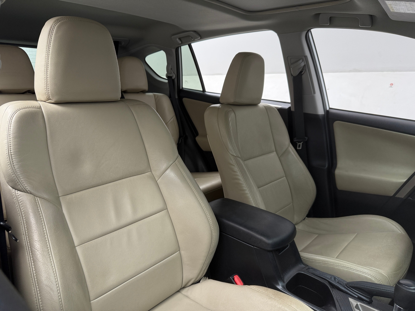 Thumbnail: 2014 Toyota RAV4 - 2