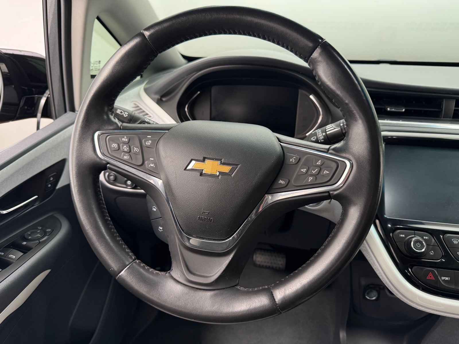 Thumbnail: 2020 Chevrolet Bolt EV - 5