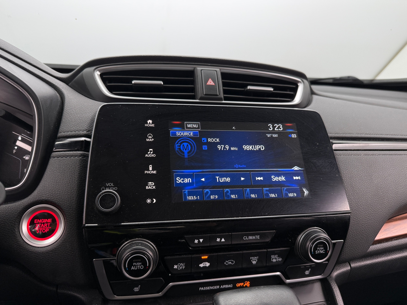 Thumbnail: 2017 Honda CR-V - 3