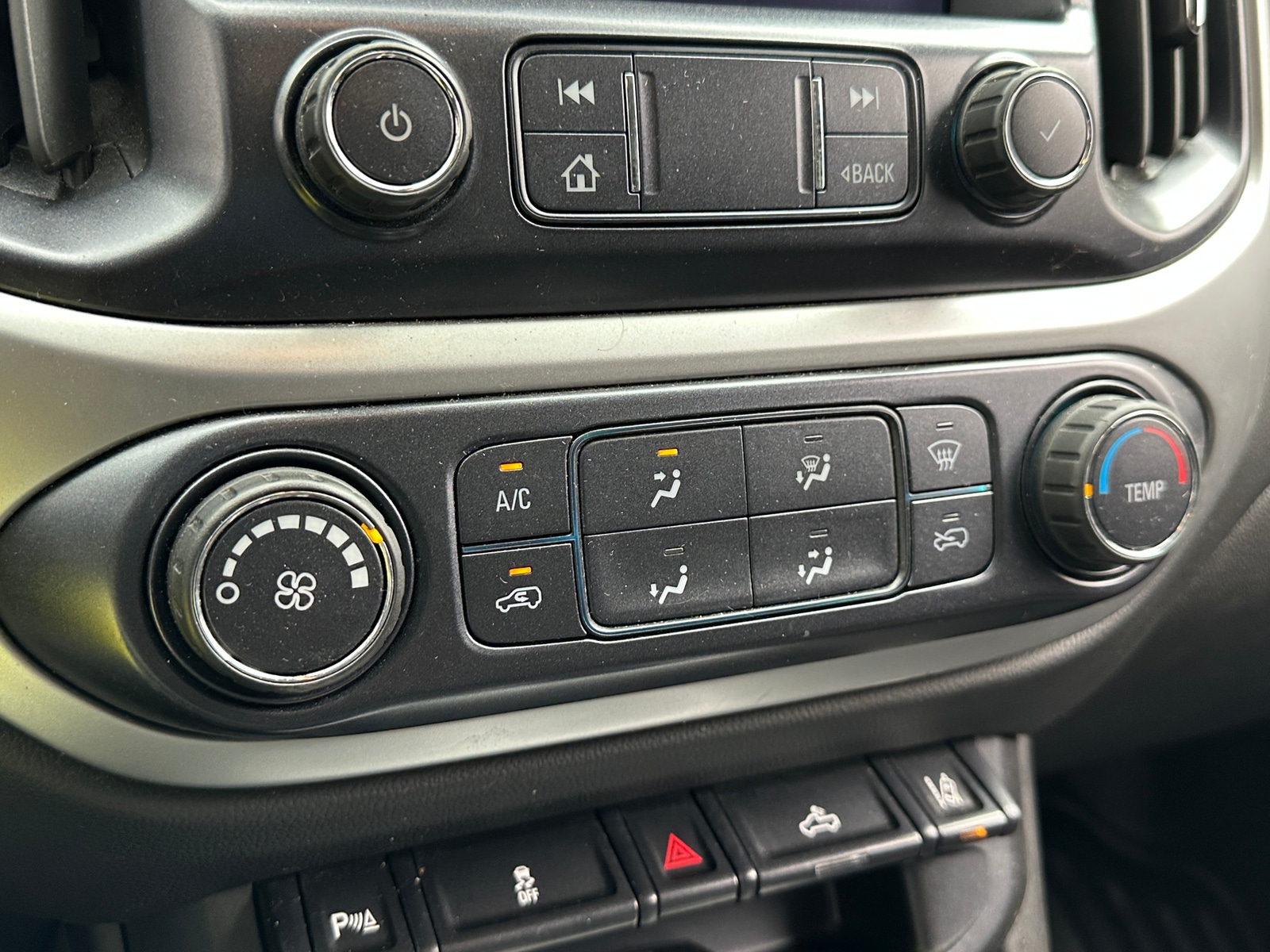 Thumbnail: 2021 Chevrolet Colorado - 4