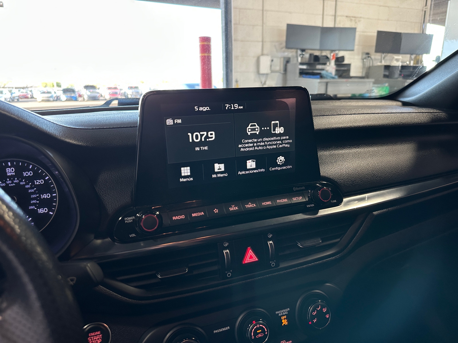 Thumbnail: 2020 Kia Forte - 4