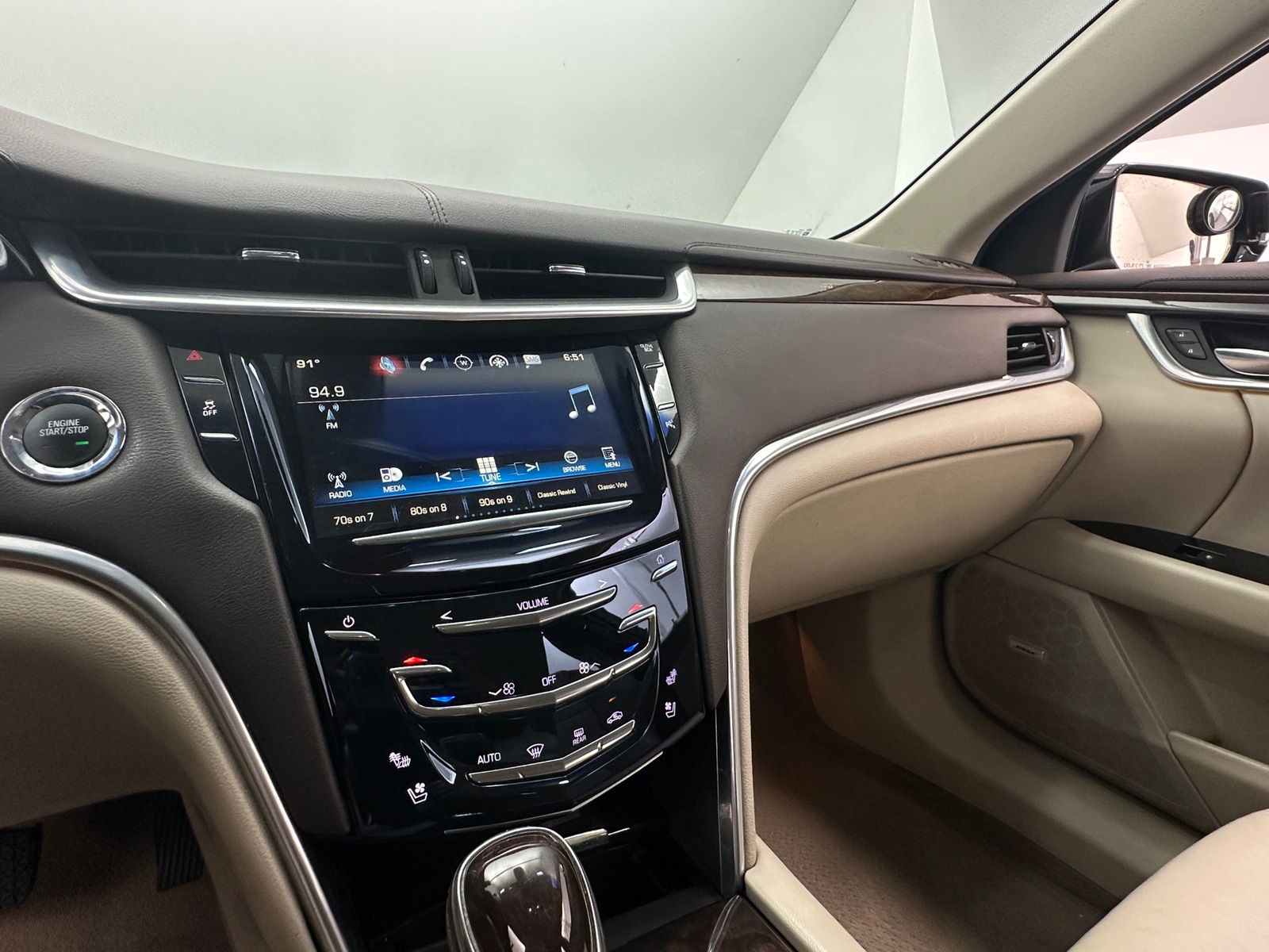Thumbnail: 2016 Cadillac XTS - 3