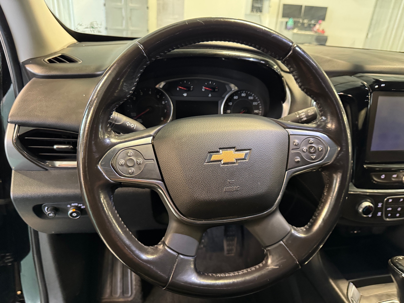 Thumbnail: 2018 Chevrolet Traverse - 4