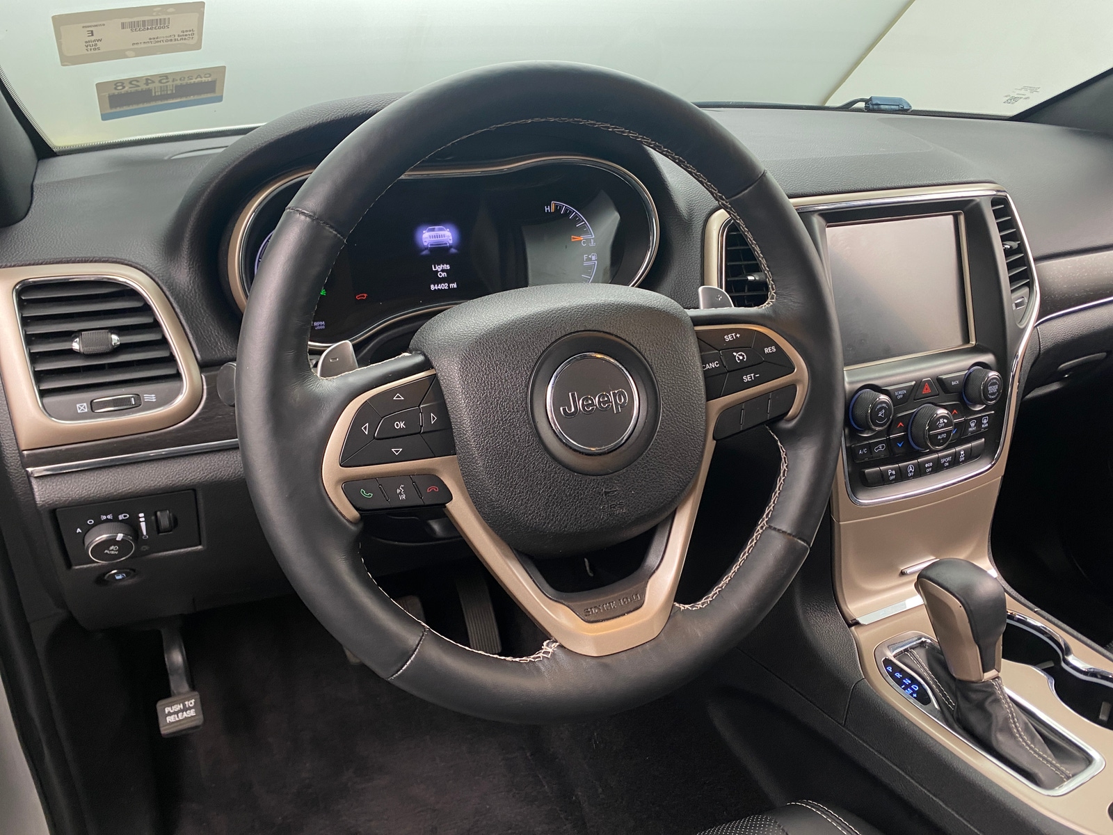 Thumbnail: 2017 Jeep Grand Cherokee - 4