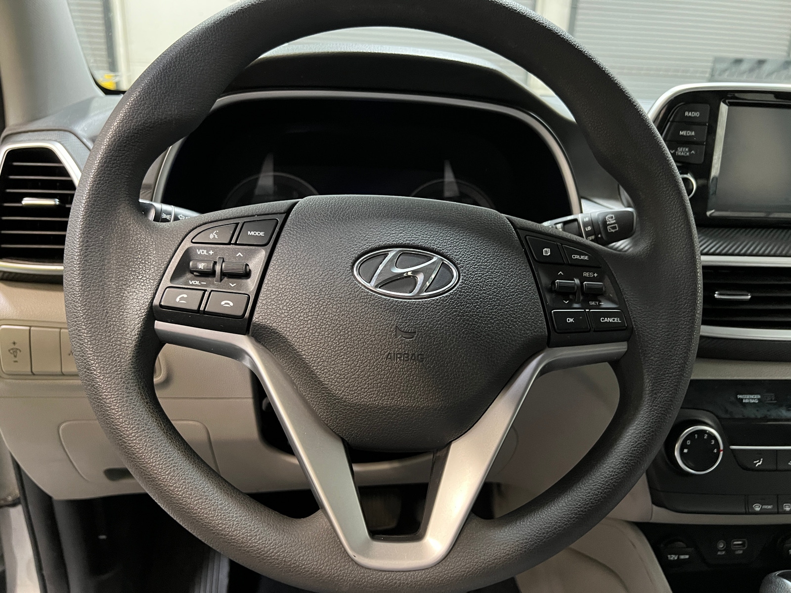 Thumbnail: 2020 Hyundai Tucson - 5