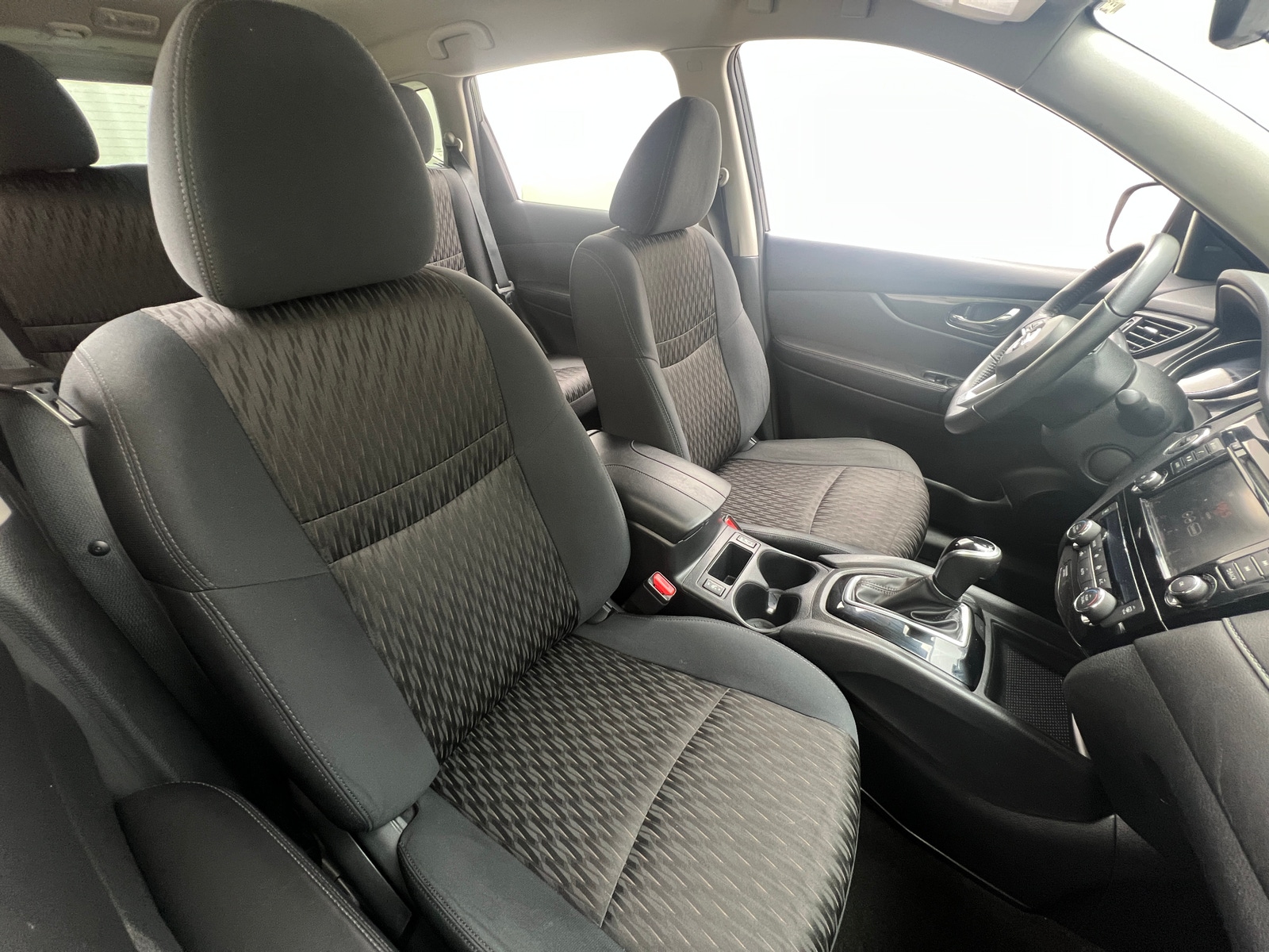 Thumbnail: 2019 Nissan Rogue - 2