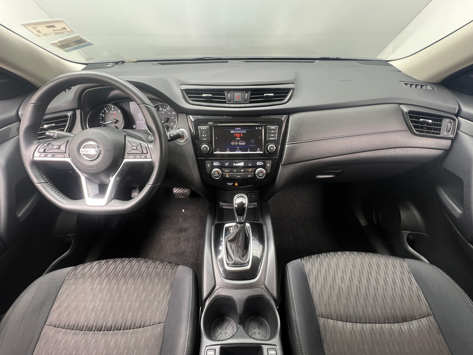 Thumbnail: 2019 Nissan Rogue - 3