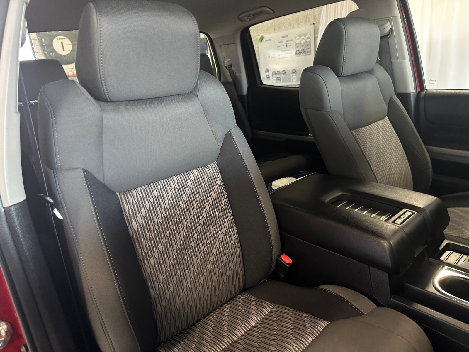 Thumbnail: 2019 Toyota Tundra - 2