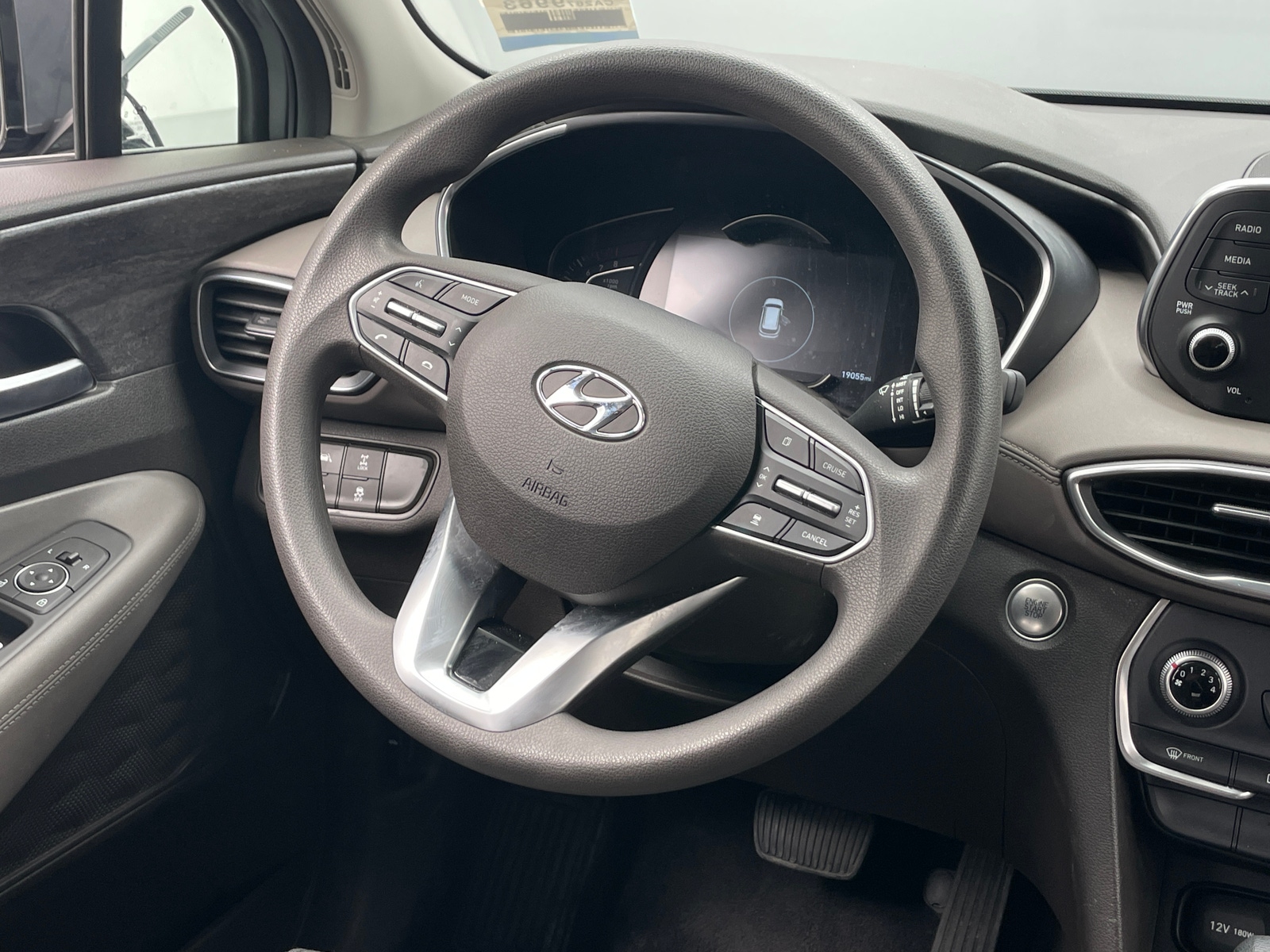 Thumbnail: 2020 Hyundai Santa Fe - 5