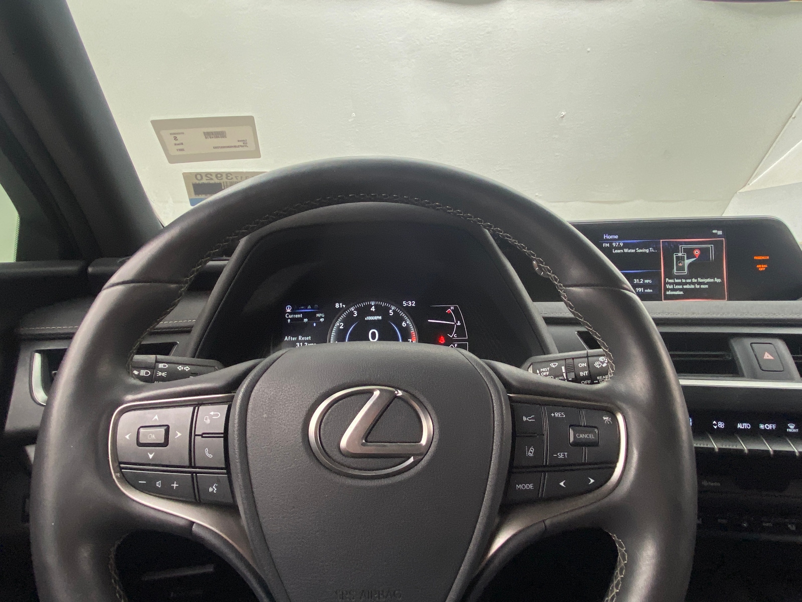 Thumbnail: 2021 Lexus UX - 4