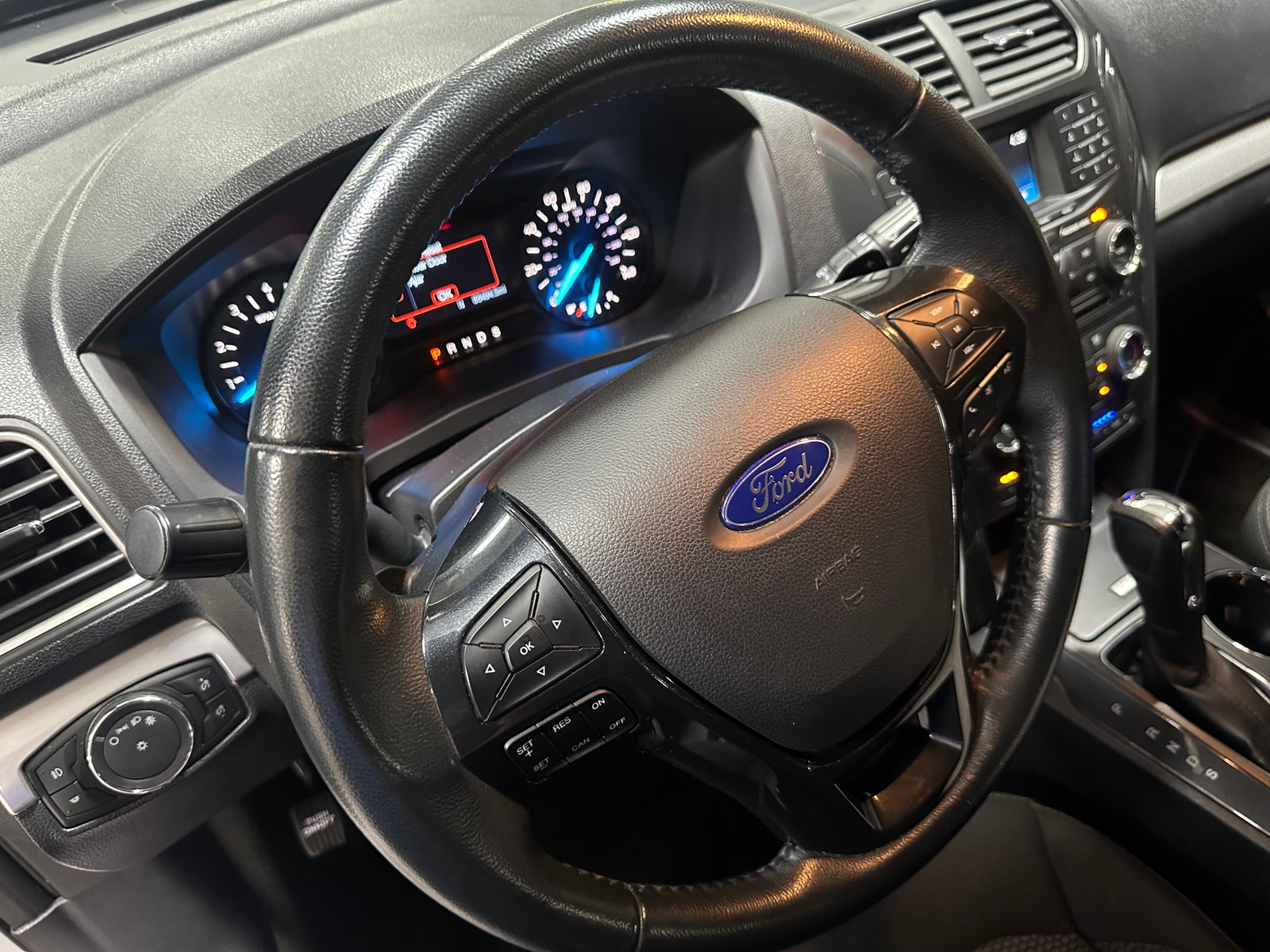 Thumbnail: 2017 Ford Explorer - 5