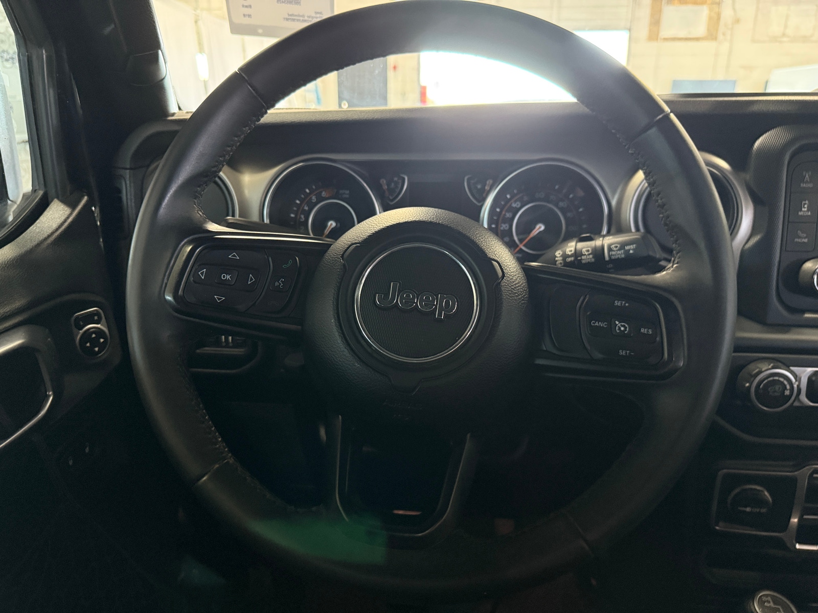 Thumbnail: 2018 Jeep Wrangler - 5