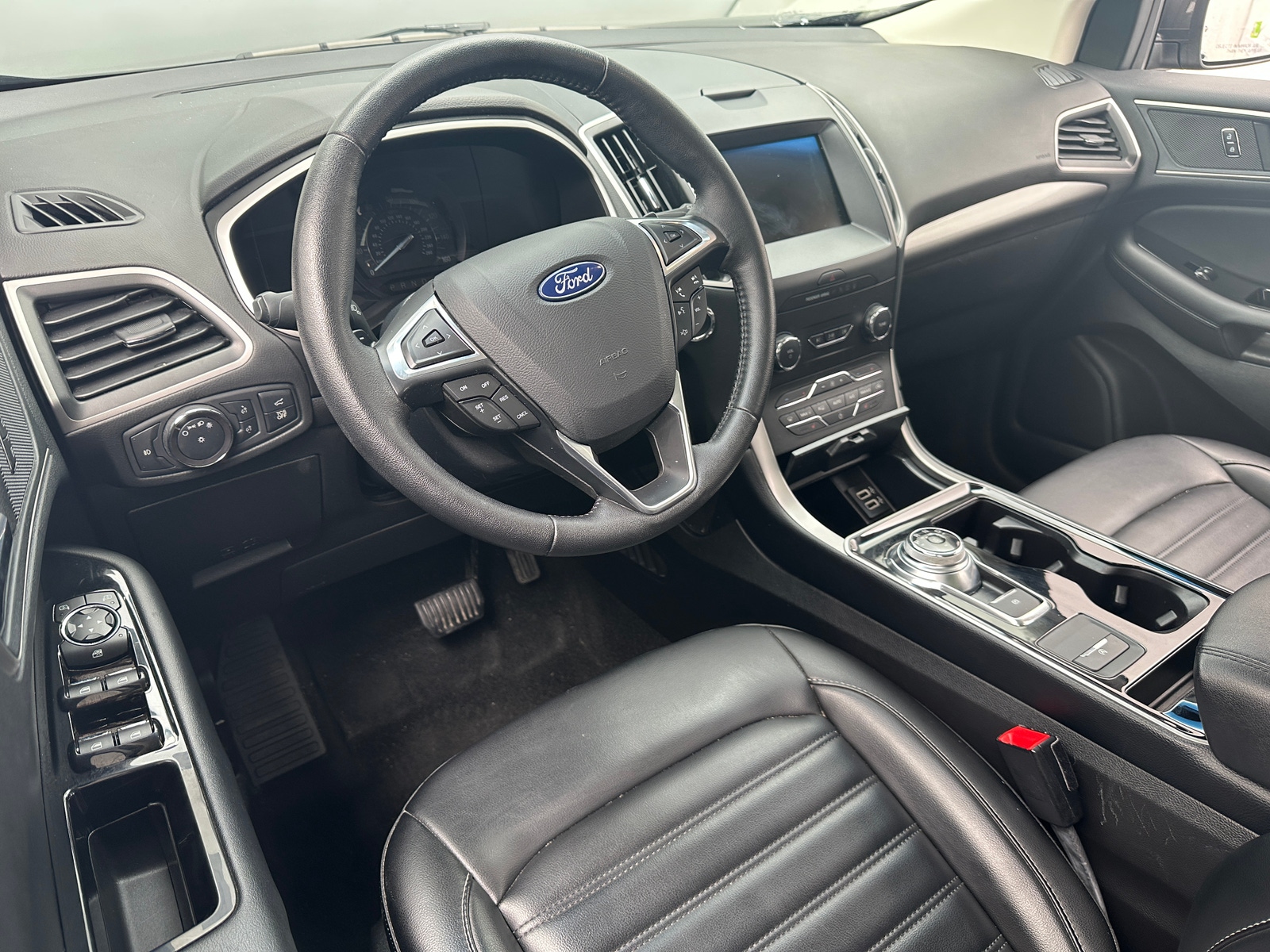 Thumbnail: 2019 Ford Edge - 3