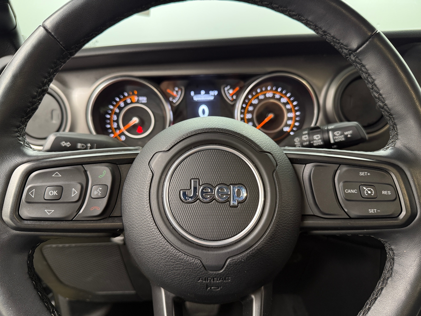 Thumbnail: 2022 Jeep Wrangler - 5