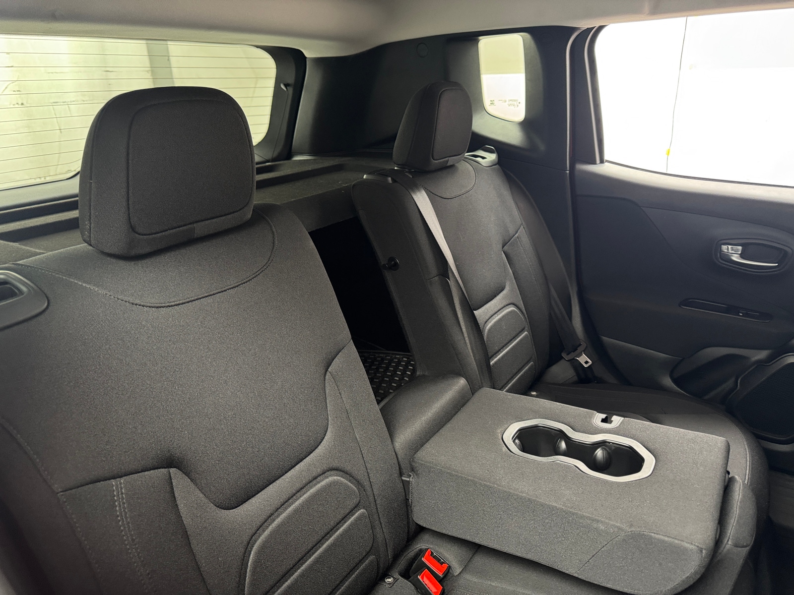 Thumbnail: 2021 Jeep Renegade - 6