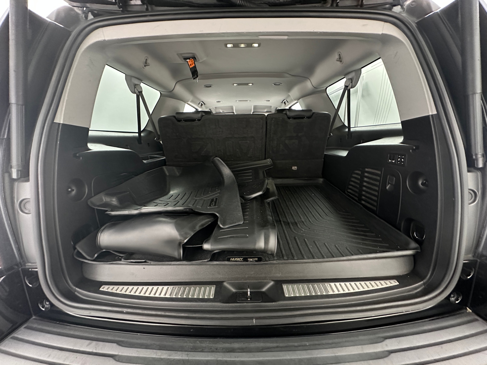 Thumbnail: 2019 GMC Yukon XL - 6