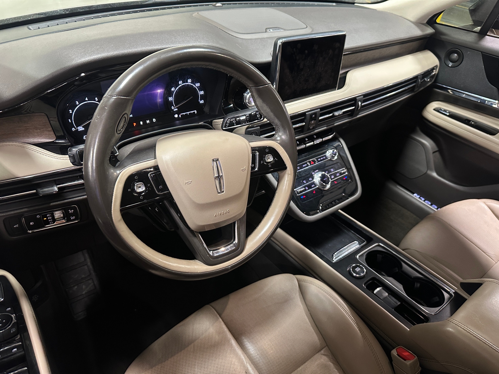 Thumbnail: 2020 Lincoln Corsair - 2