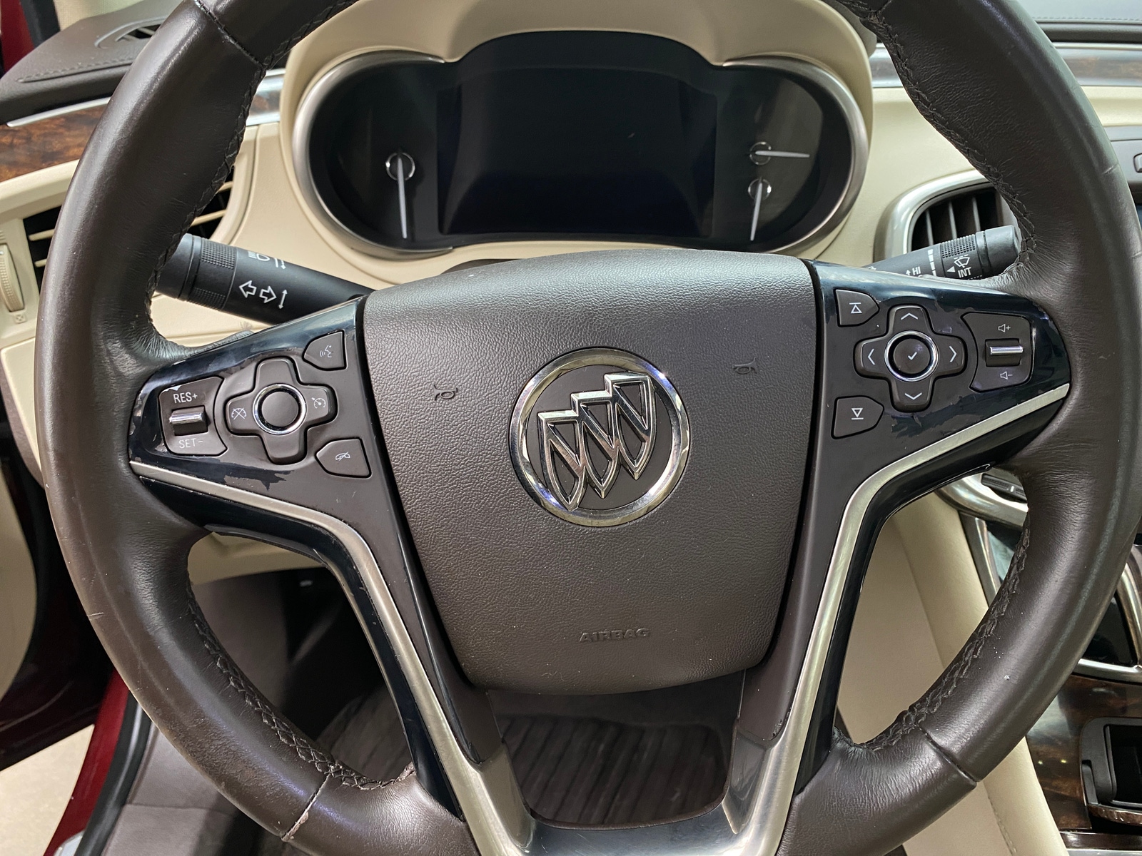 Thumbnail: 2015 Buick LaCrosse - 4