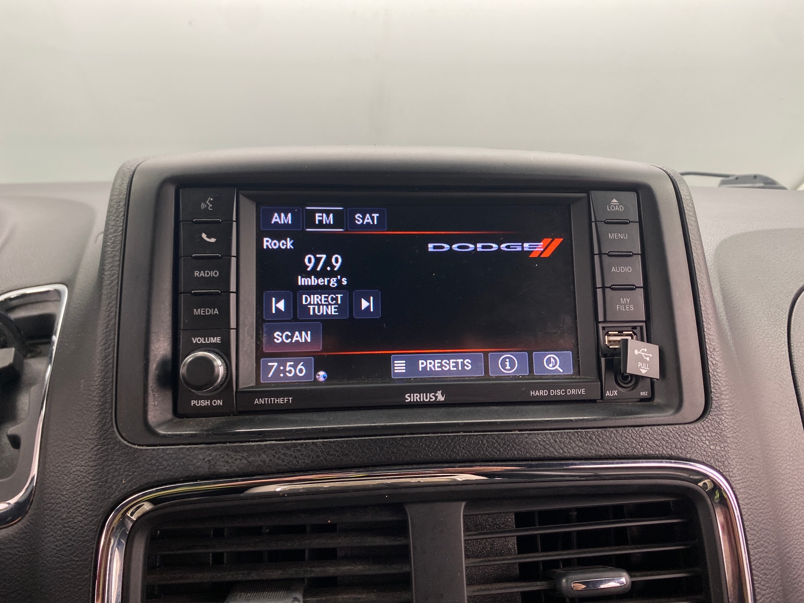 Thumbnail: 2019 Dodge Grand Caravan - 3
