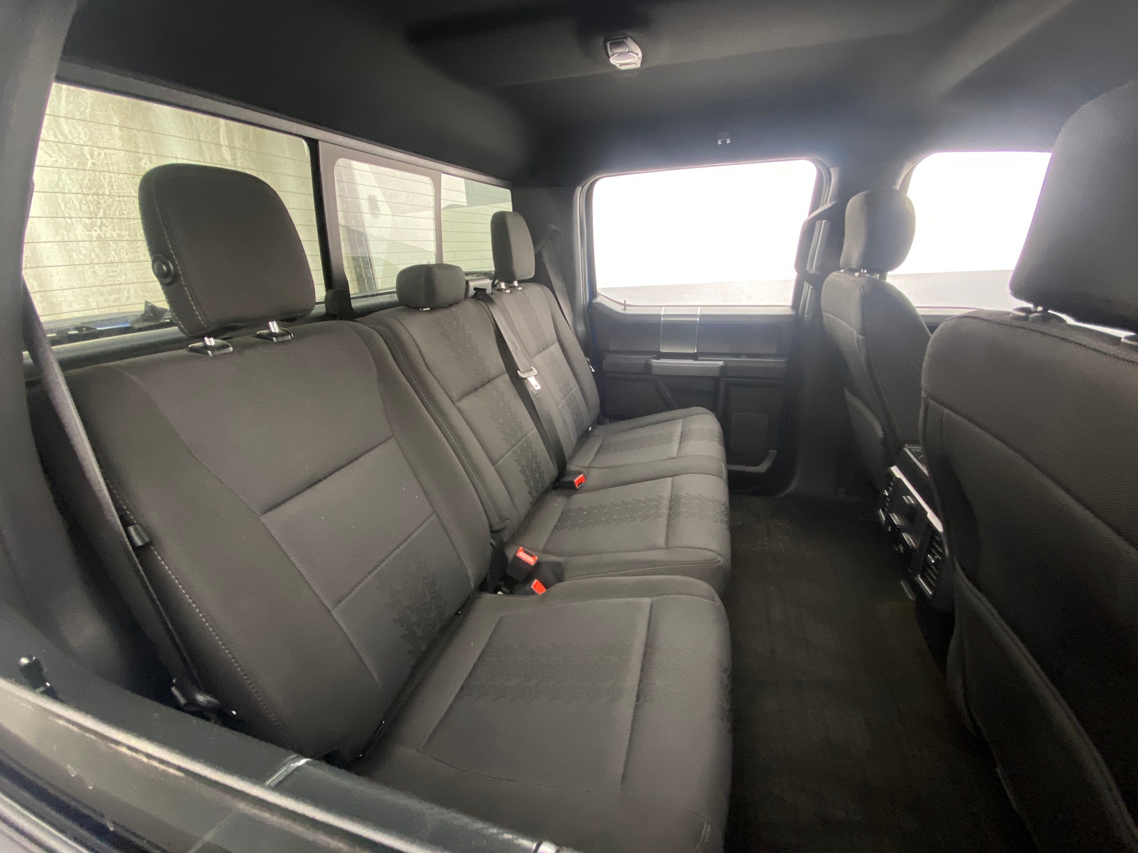 Thumbnail: 2019 Ford Econoline - 6