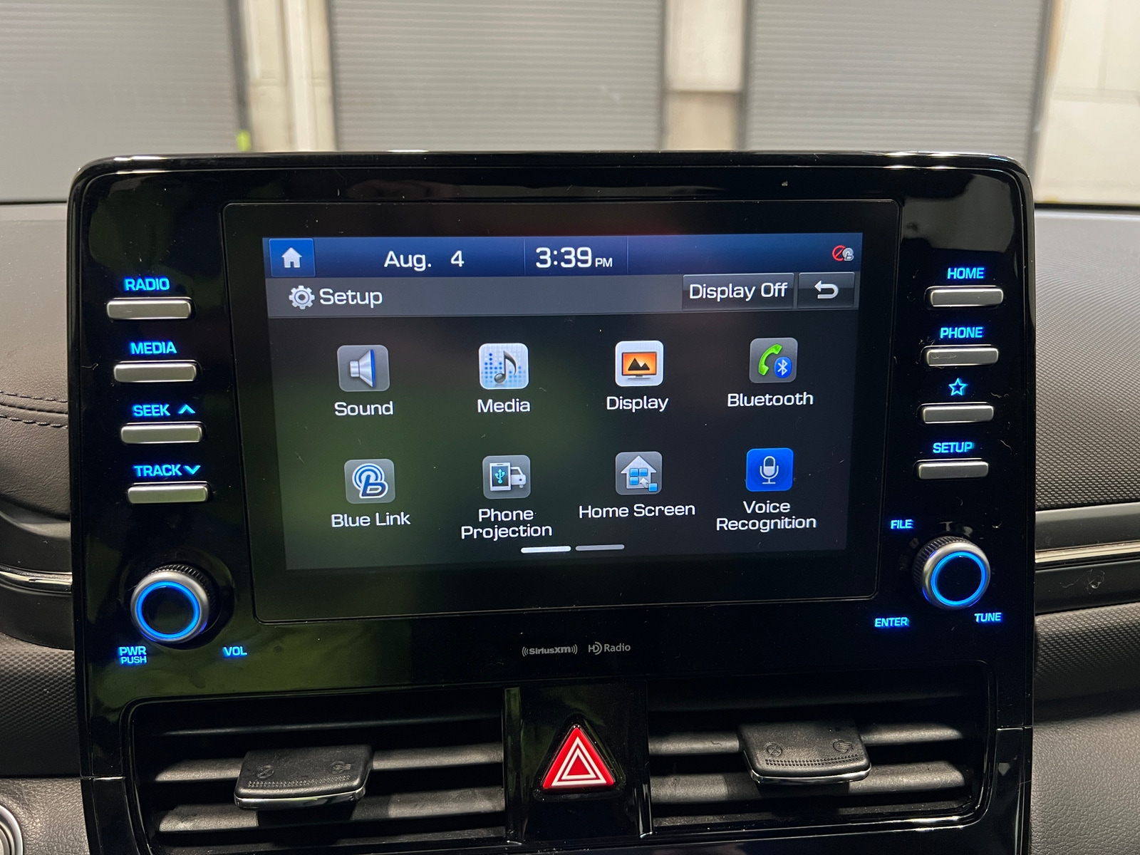 Thumbnail: 2020 Hyundai Ioniq - 4