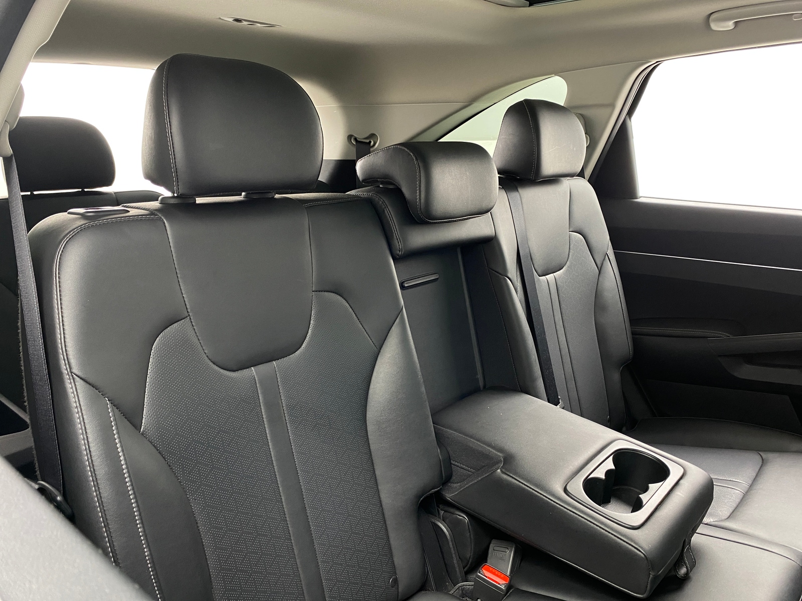 Thumbnail: 2023 Kia Sorento - 5