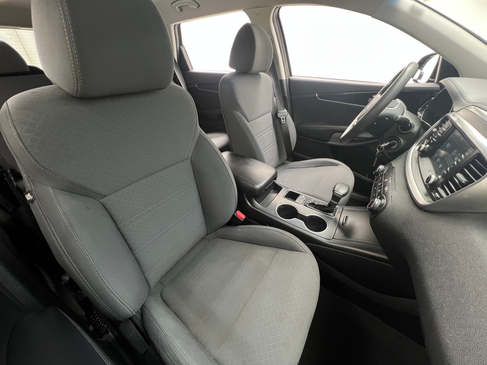Thumbnail: 2019 Kia Sorento - 2