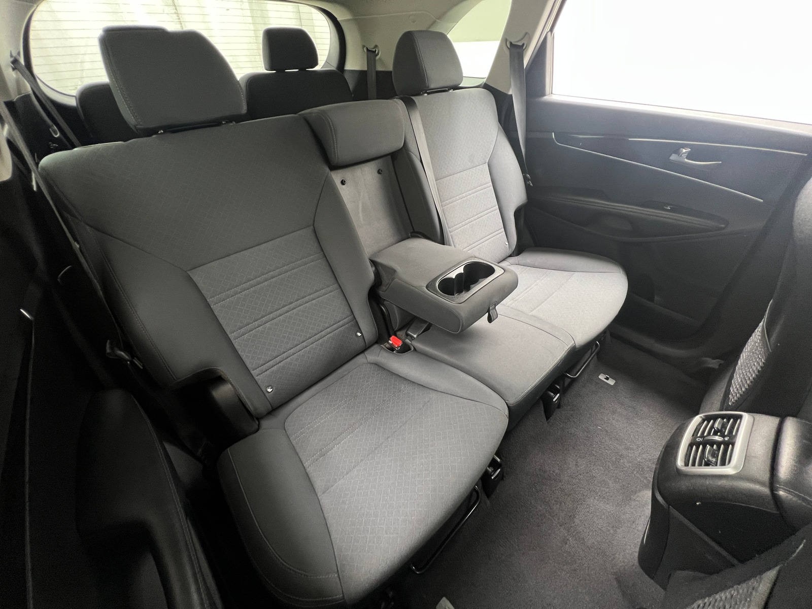 Thumbnail: 2019 Kia Sorento - 6