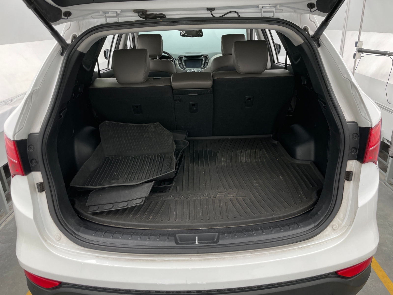 Thumbnail: 2016 Hyundai Santa Fe - 6