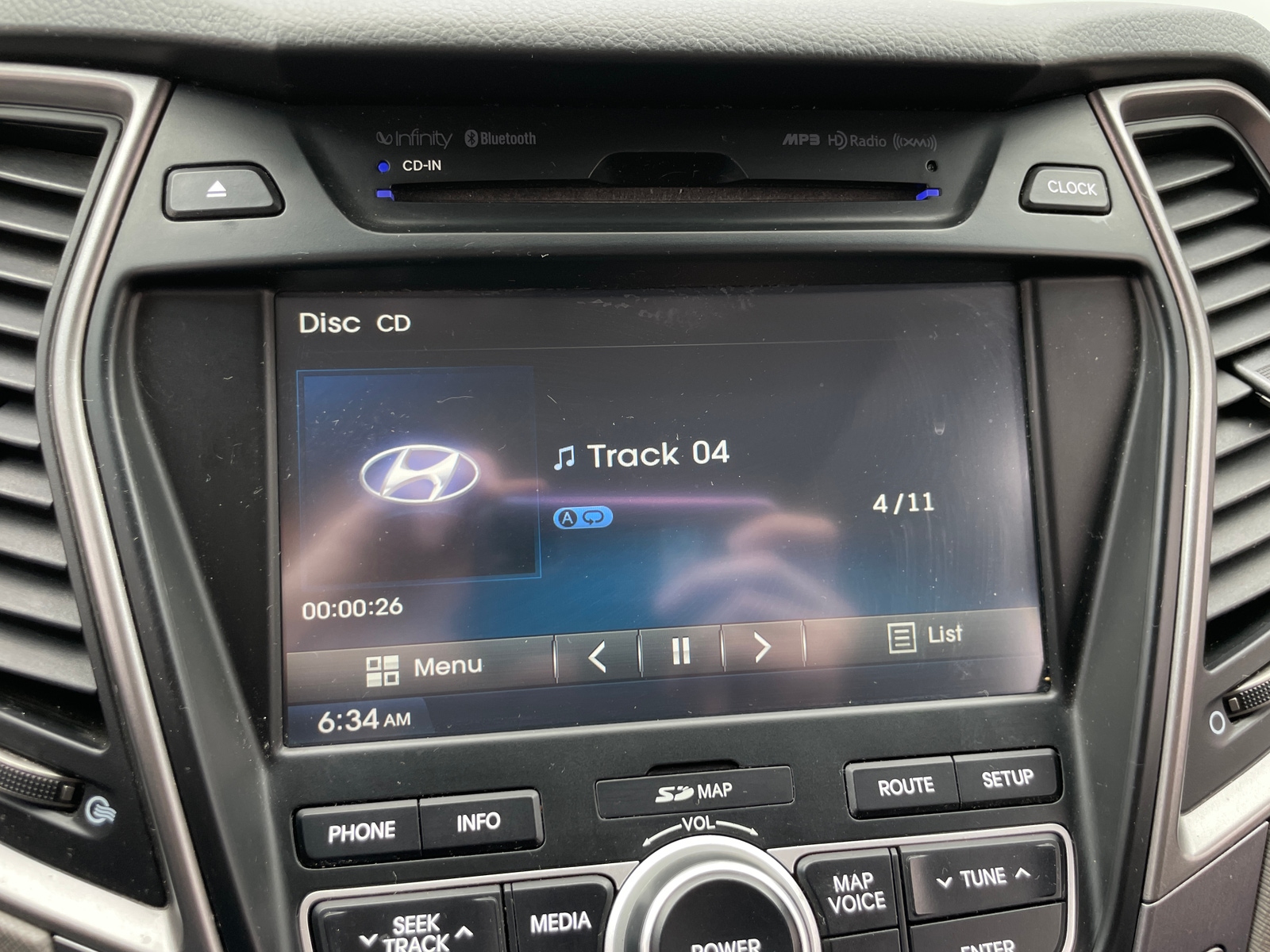 Thumbnail: 2016 Hyundai Santa Fe - 3