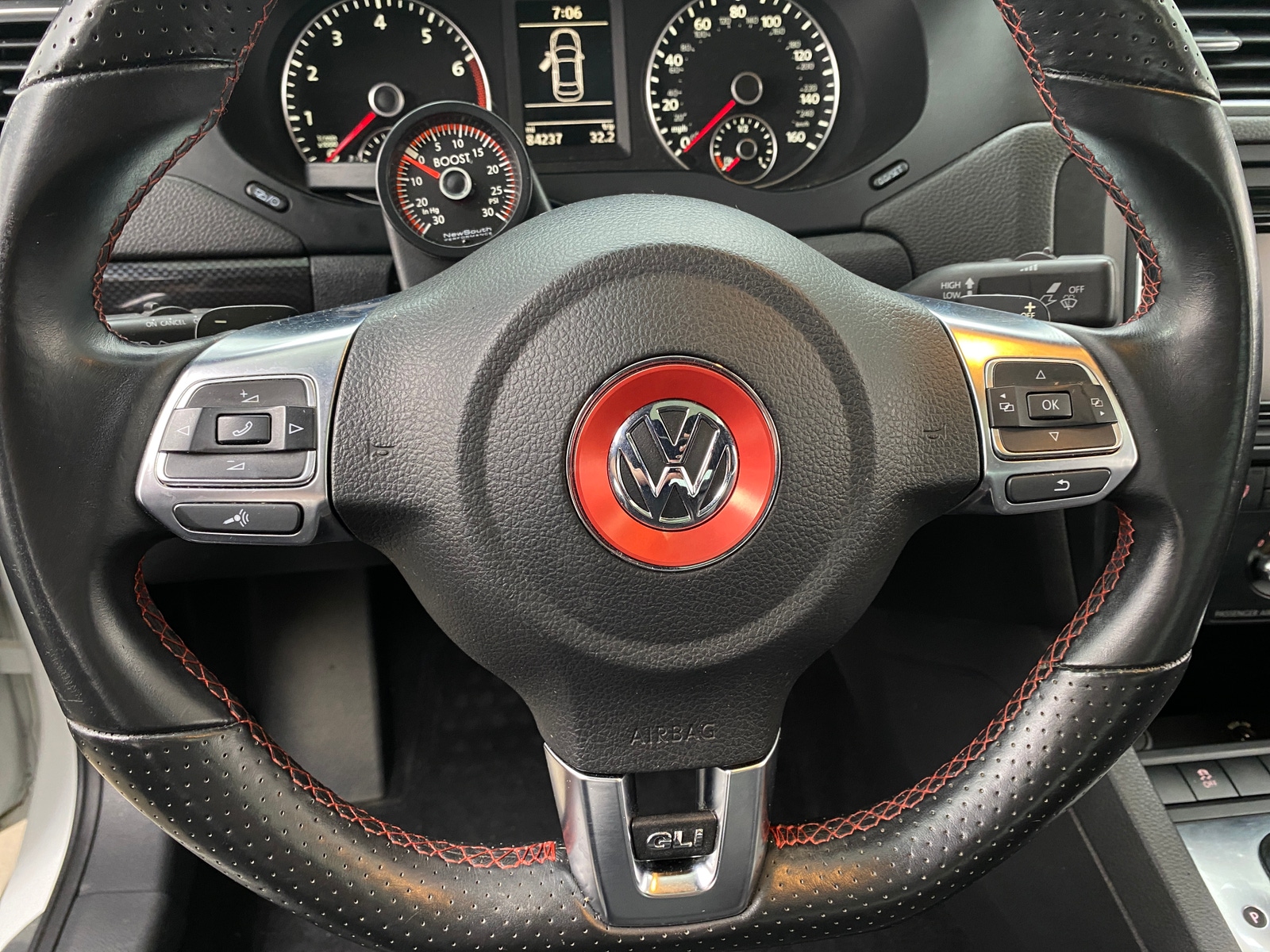 Thumbnail: 2014 Volkswagen Jetta - 5
