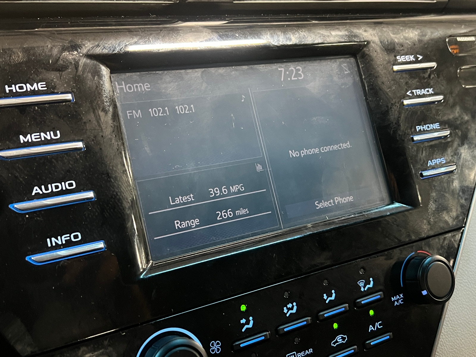 Thumbnail: 2018 Toyota Camry - 4