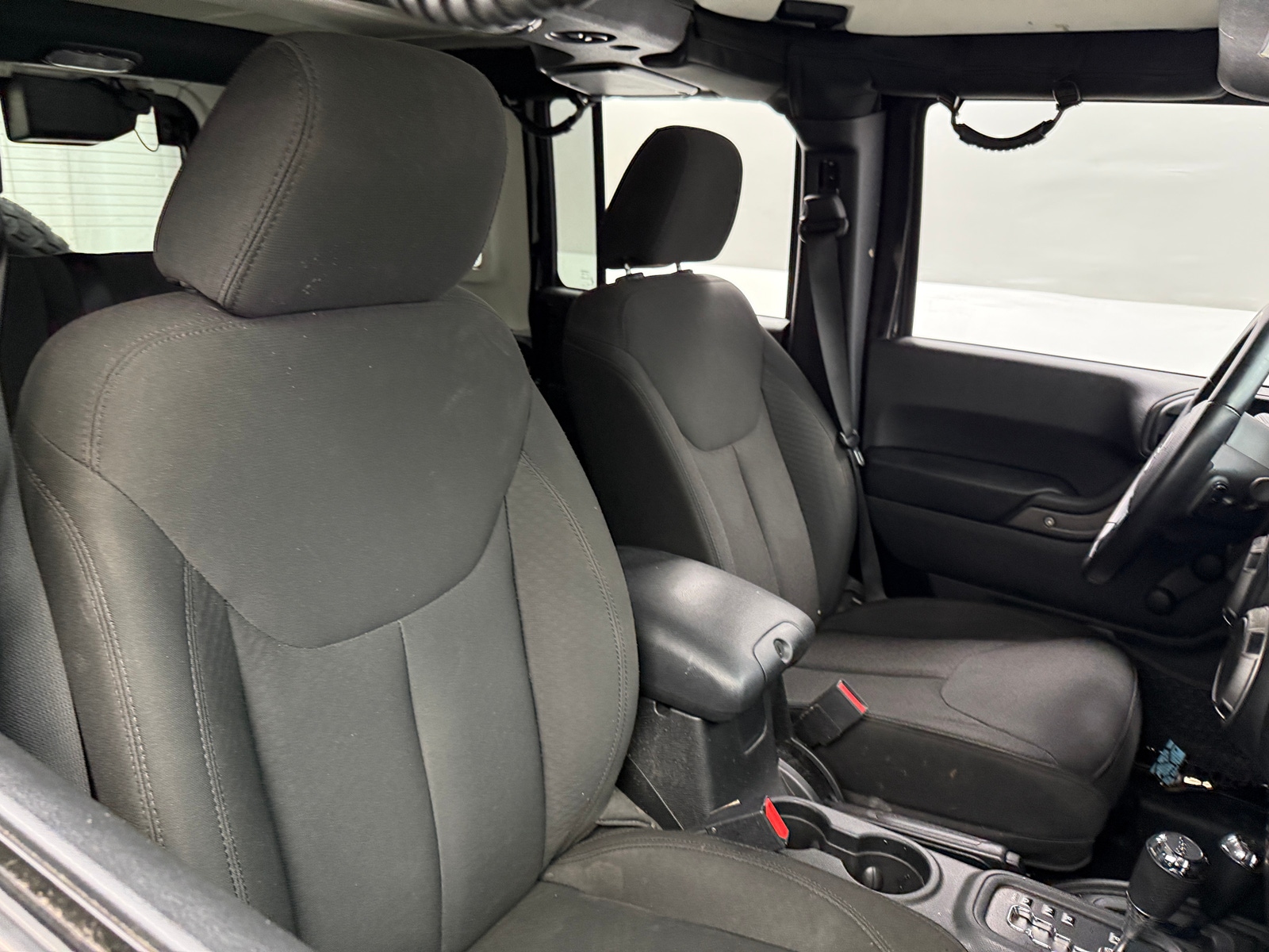 Thumbnail: 2016 Jeep Wrangler - 2