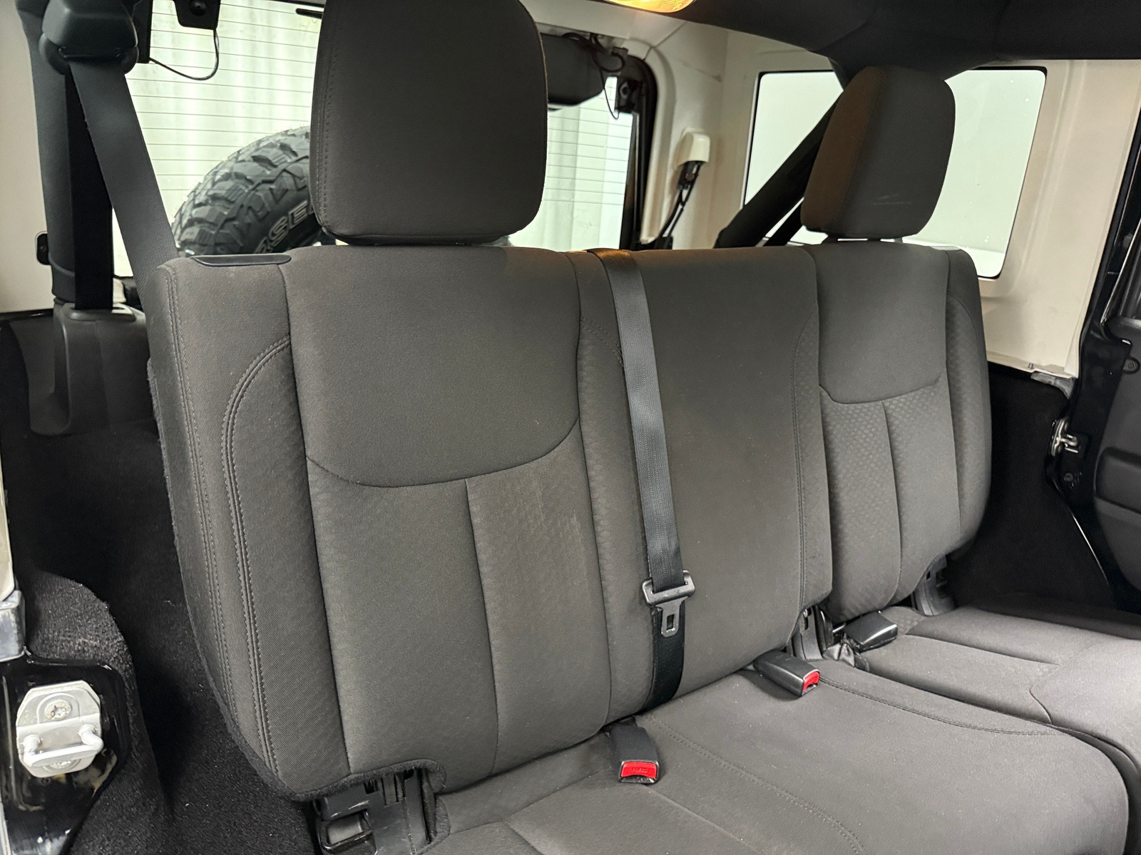 Thumbnail: 2016 Jeep Wrangler - 6