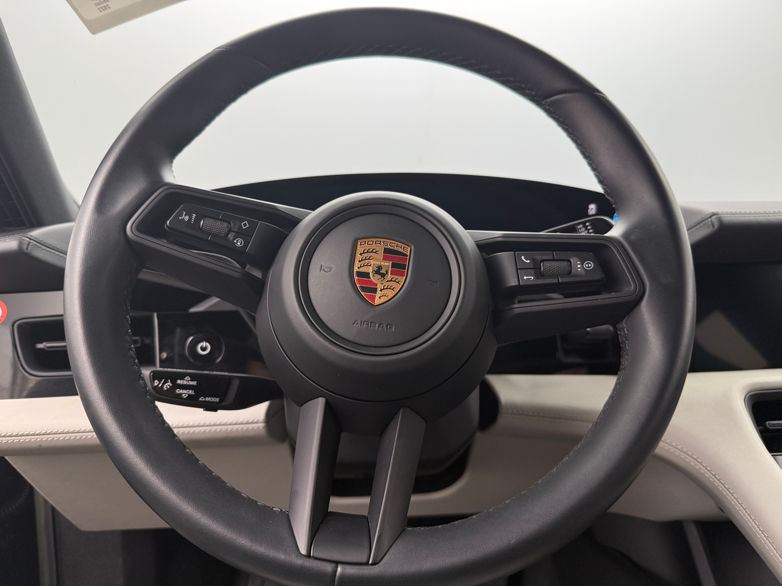 Thumbnail: 2022 Porsche Taycan - 4