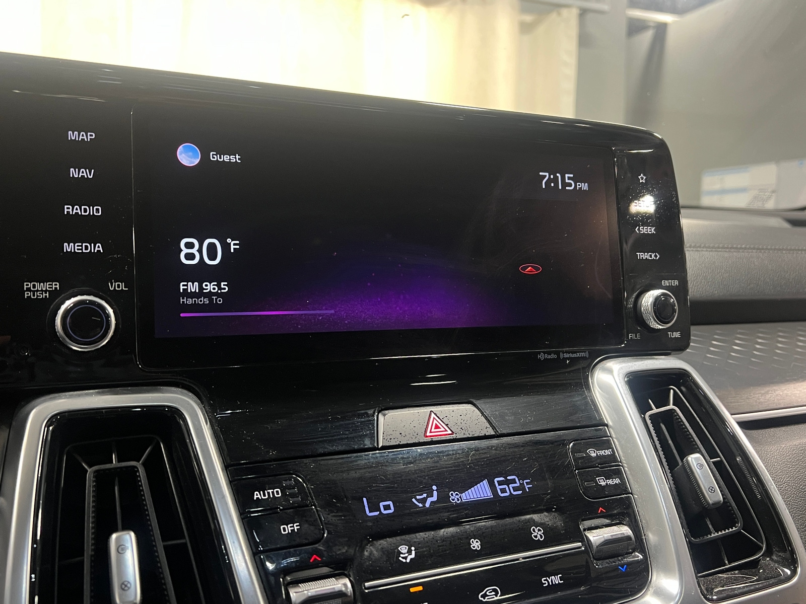 Thumbnail: 2021 Kia Sorento - 3