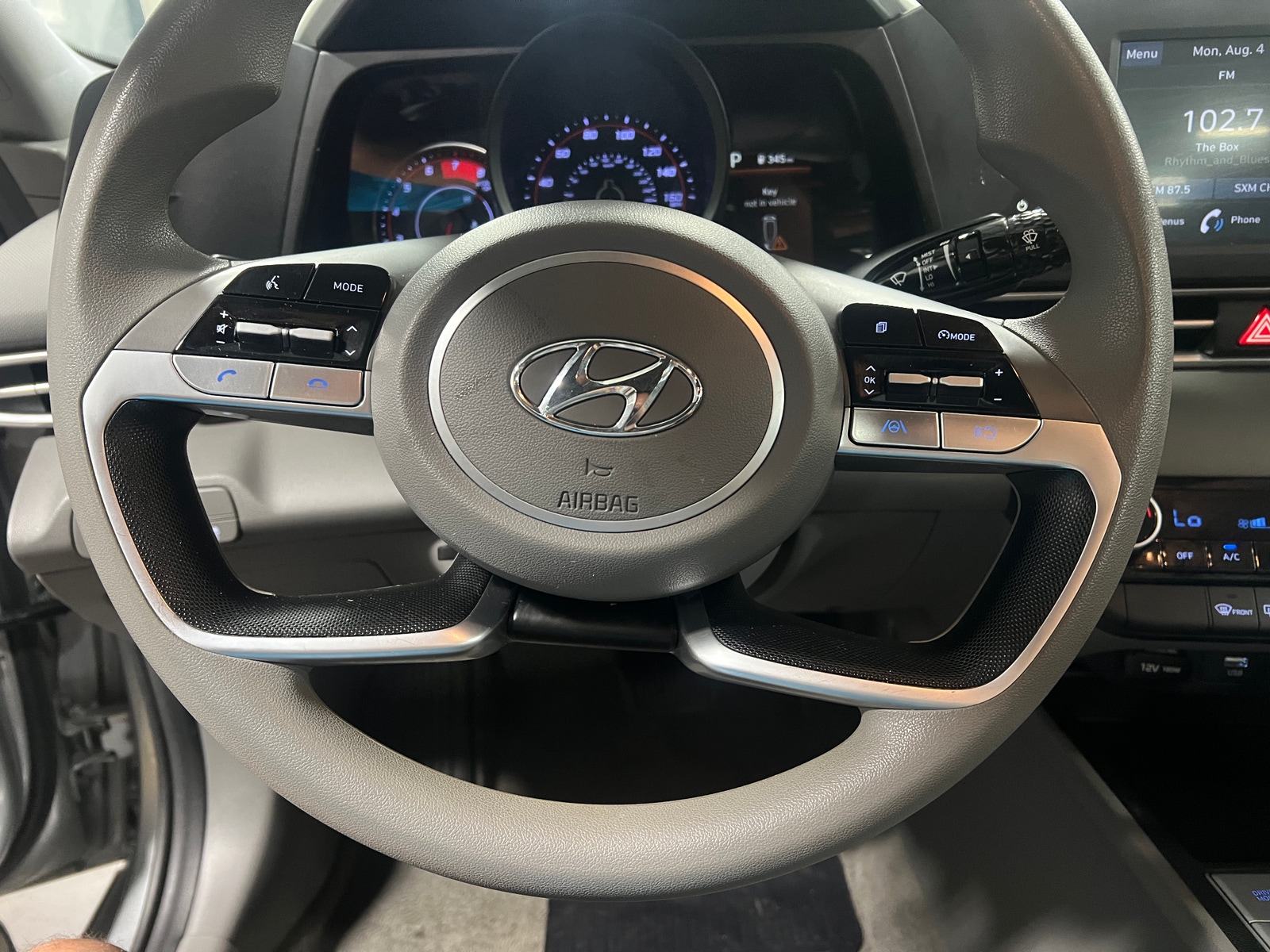 Thumbnail: 2023 Hyundai Elantra - 5