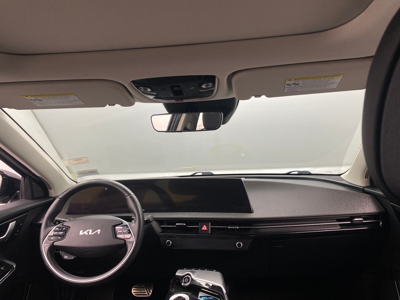 Thumbnail: 2022 Kia EV6 - 2