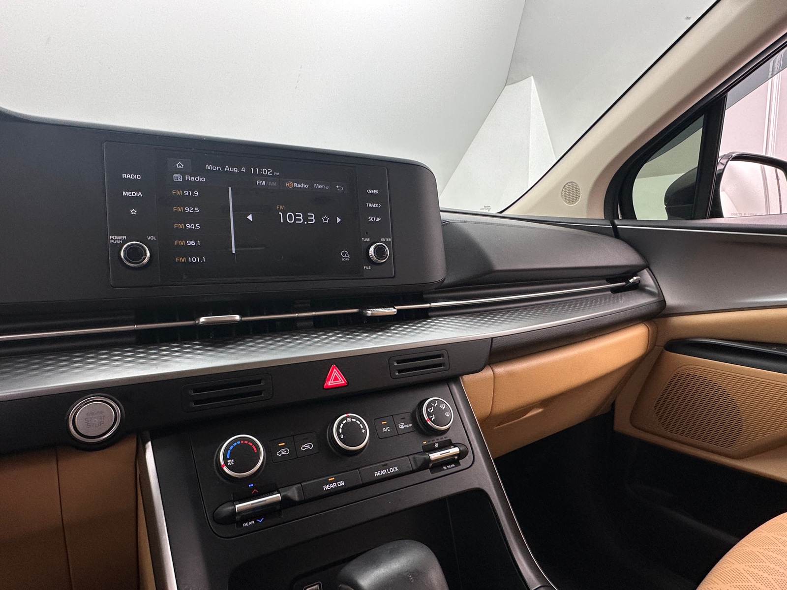 Thumbnail: 2022 Kia Carnival - 4